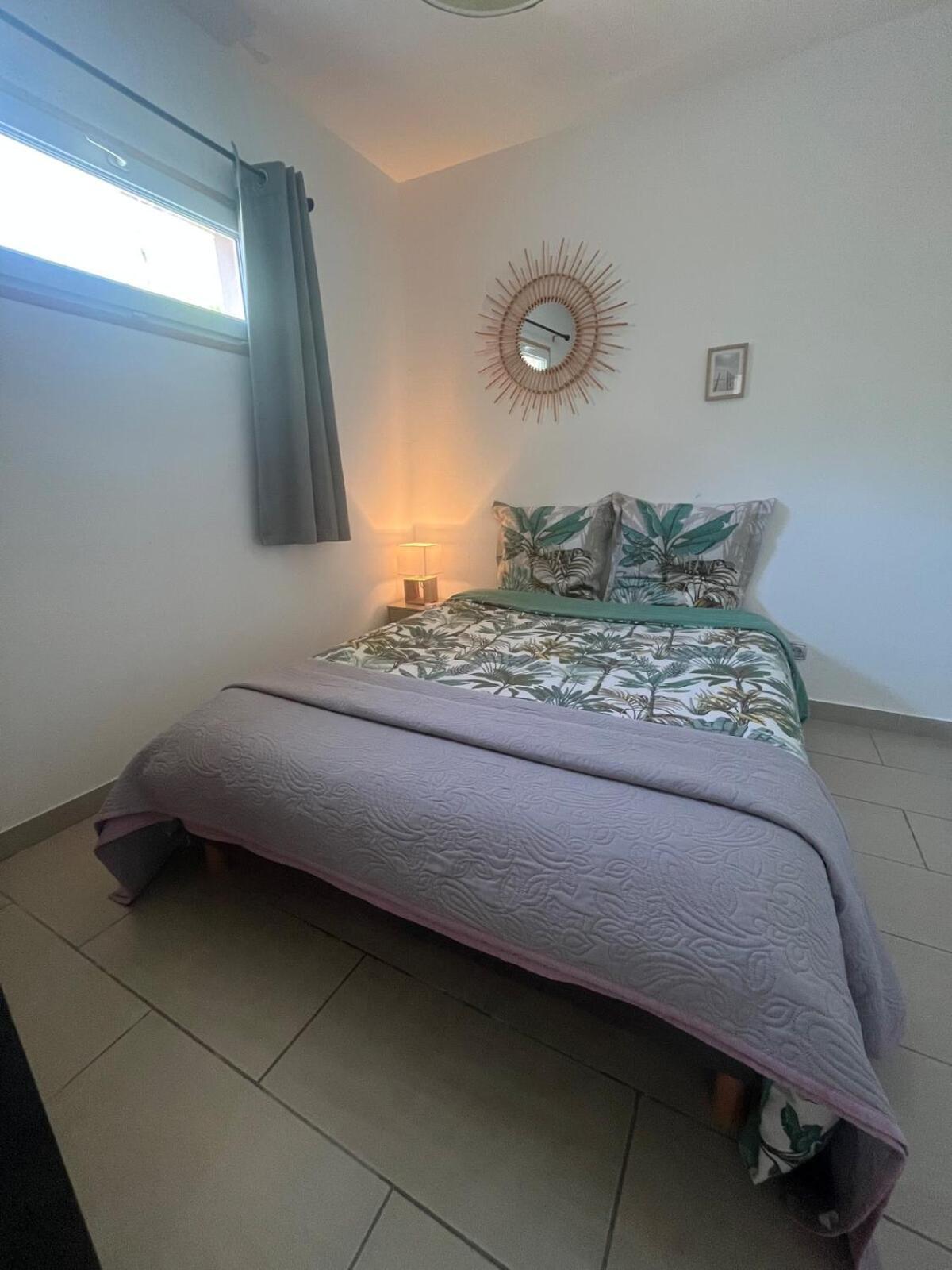 Studio Cosy Avec Climatisation Et Terrasse Malataverne المظهر الخارجي الصورة